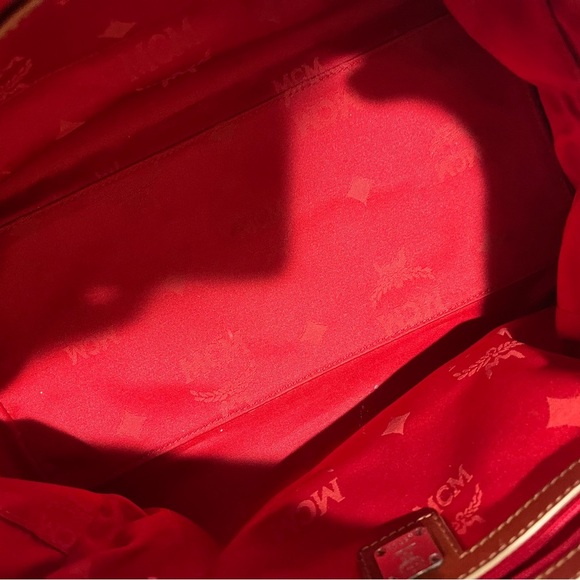 MCM PERFORATED VISETOS HANDBAG - Picture 15 of 16